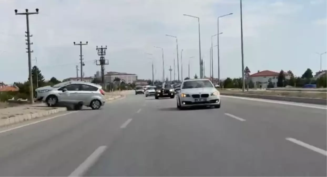 Düğün Konvoyunda Kaza Kamerada
