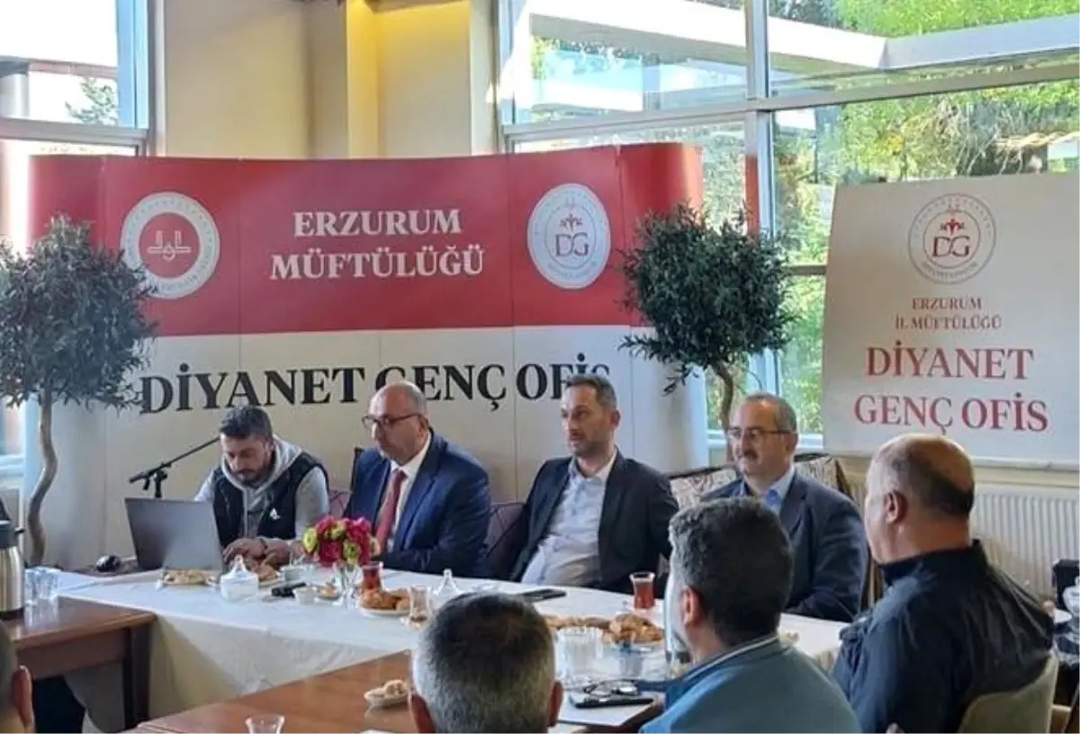 Manevi Danışmanlar Toplandı
