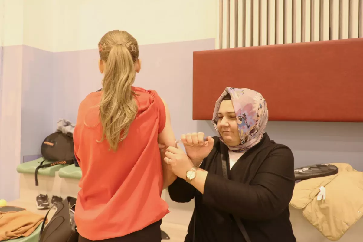 Diyabetle Mücadele Eden Genç Badmintoncu