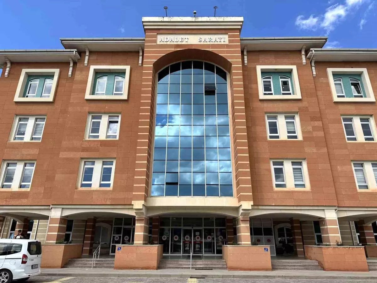 Çocuklardan Çıplak Fotoğraf İsteyen Sanığa 24 Yıl Hapis