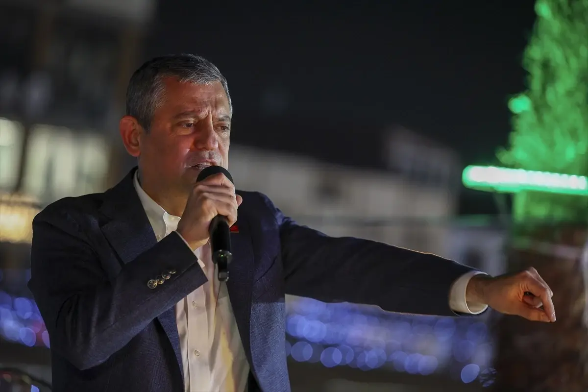 Özgür Özel'den Yolsuzluk ve Kanal İstanbul Eleştirisi