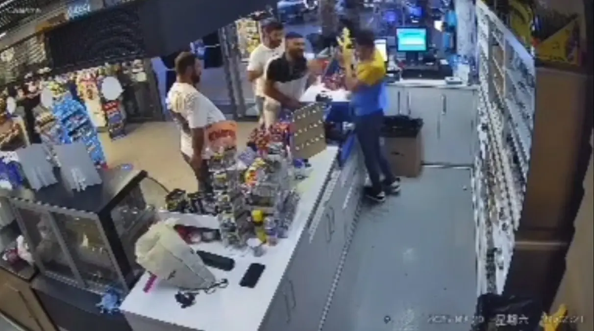 Ankara'da Akaryakıt İstasyonunda Darbe