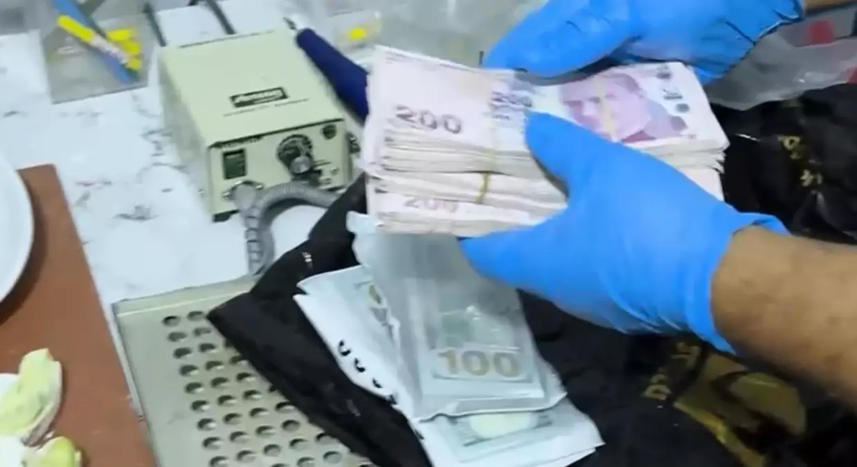 Tuzluca'da Ruhsatsız Diş Kliniğine Baskın