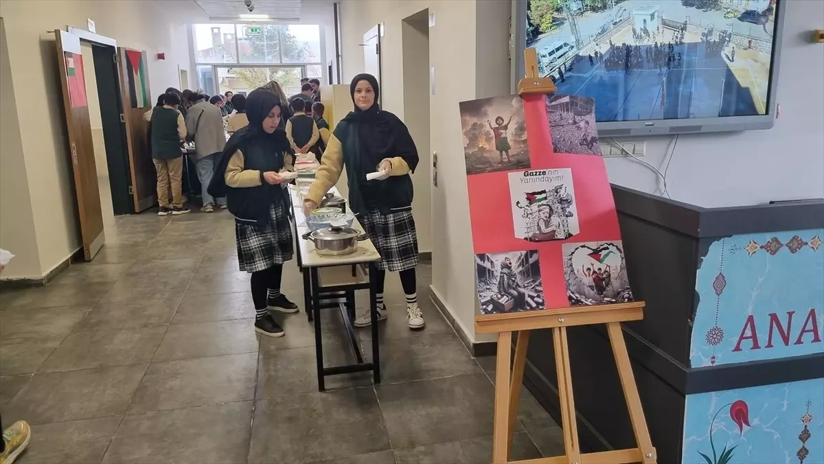 Arıcak'ta Gazze için Kermes Düzenlendi