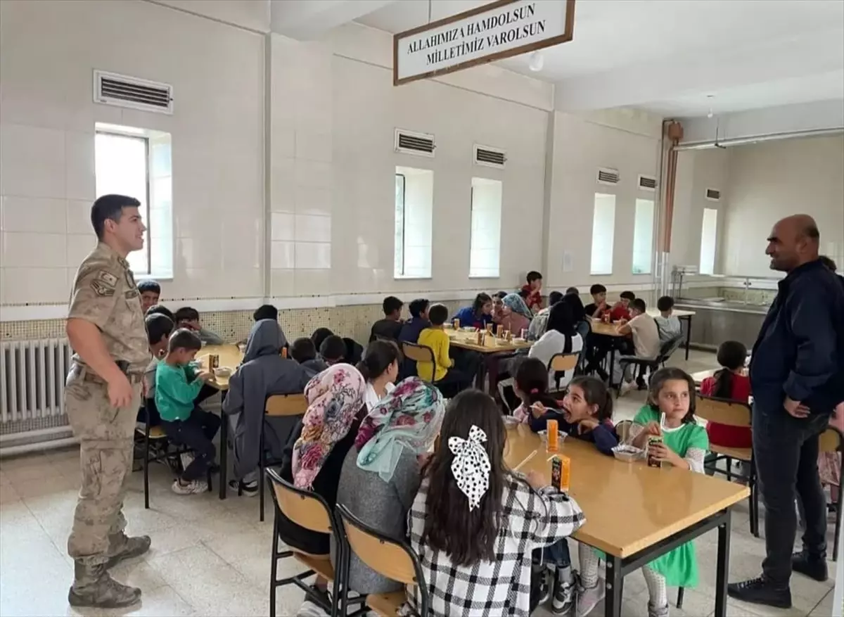 Gercüş'te Öğrencilere Jandarma Eğitimi