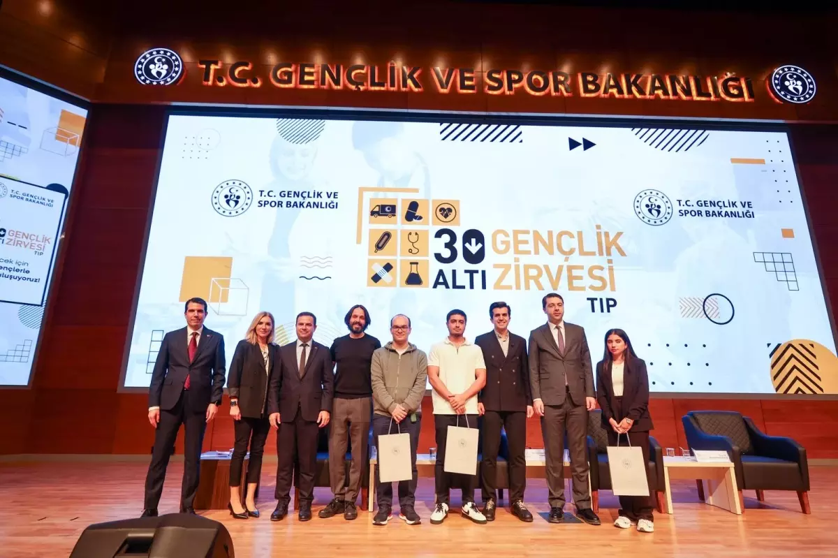 30 Altı Gençlik Zirvesi Ankara'da
