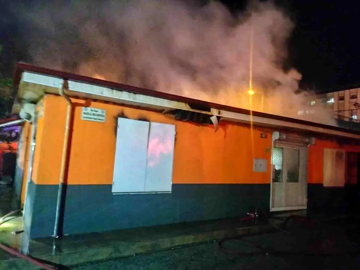 Nazilli'de Okul Kantininde Yangın Çıktı, Facia Önlenmiş Olabilir