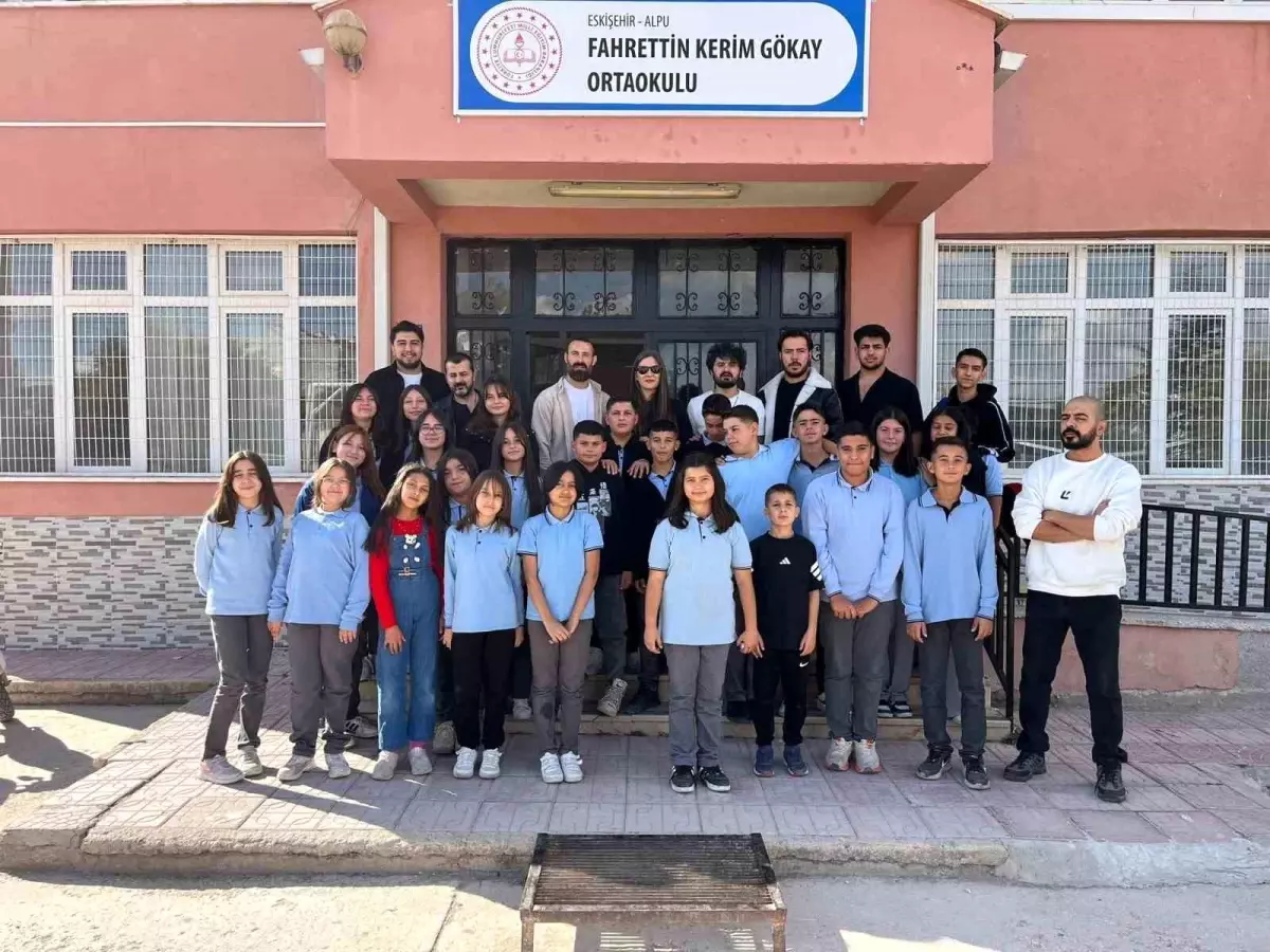 Eskişehir'de Öğrencilere Ücretsiz Tıraş