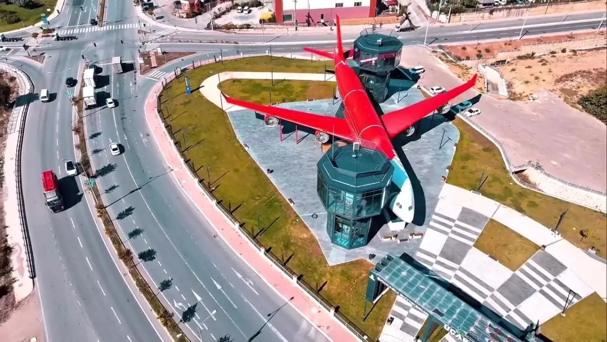 Uçuş Ömrünü Tamamlamış Airbus A340, Kocaeli'de Bilim Merkezine Dönüştürüldü