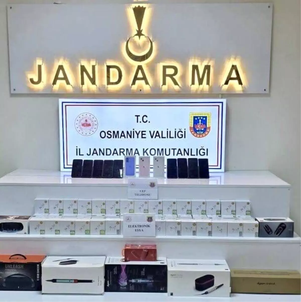 Osmaniye'de 3 Milyon TL Değerinde Kaçak Elektronik Ele Geçirildi