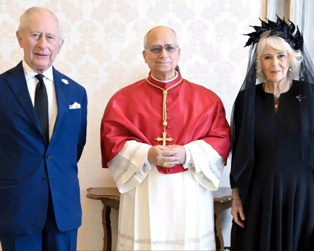Kral Charles ve Papa'dan Tarihi Dua
