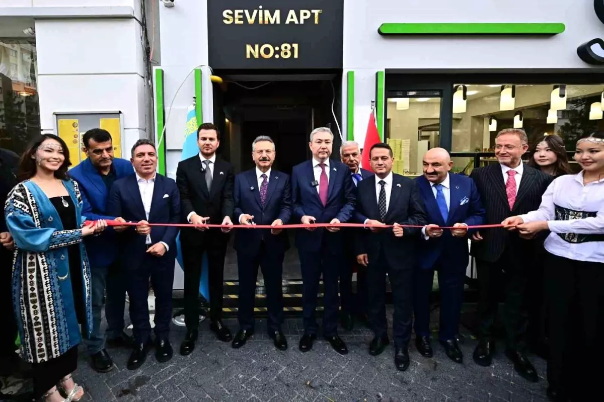 Kazakistan Cumhuriyet Bayramı Eskişehir'de Kutlandı