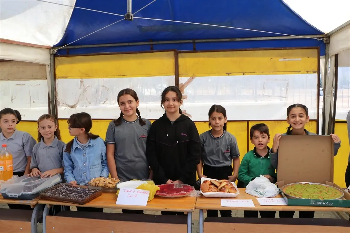 Kilis'te Gazze İçin Kermes Düzenlendi