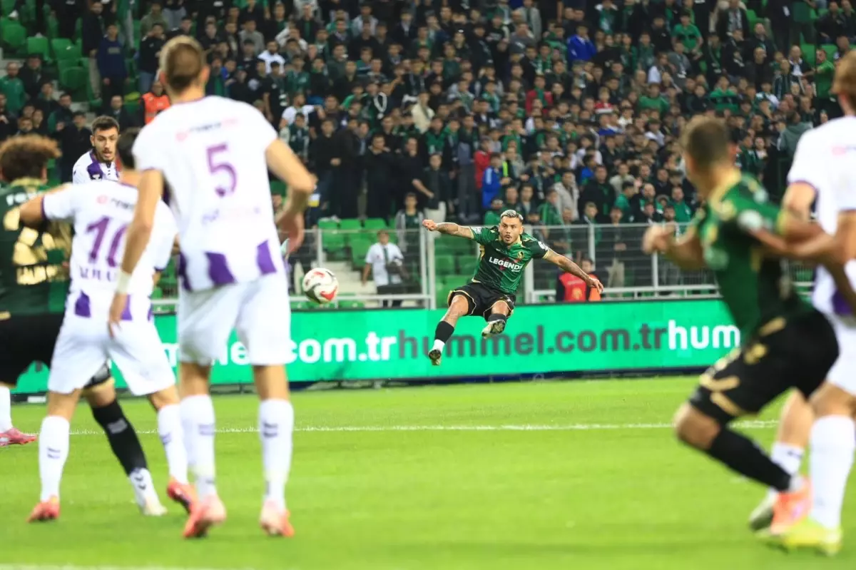 Sakaryaspor, Keçiörengücü'nü 1-0 Yendi