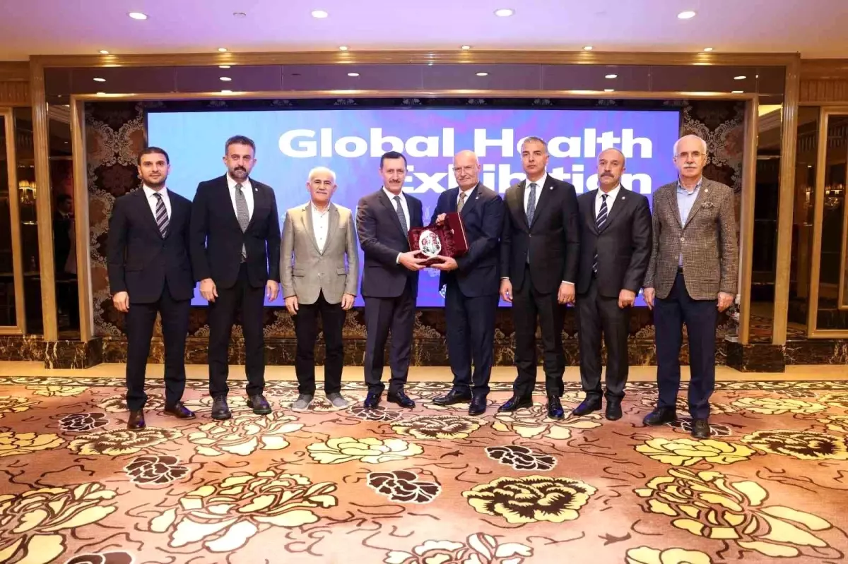 Türkiye, Riyad'da Sağlık Fuarı'na Katılıyor