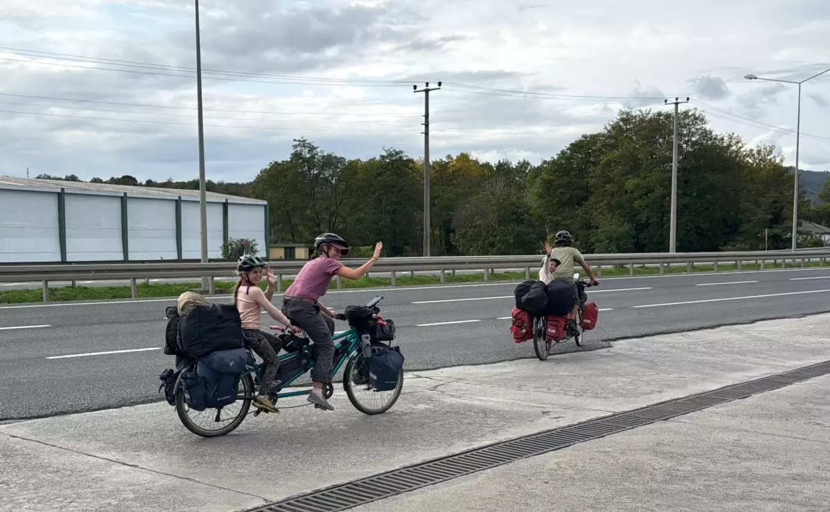 Kanadalı Aile Türkiye'de Dünya Turunda