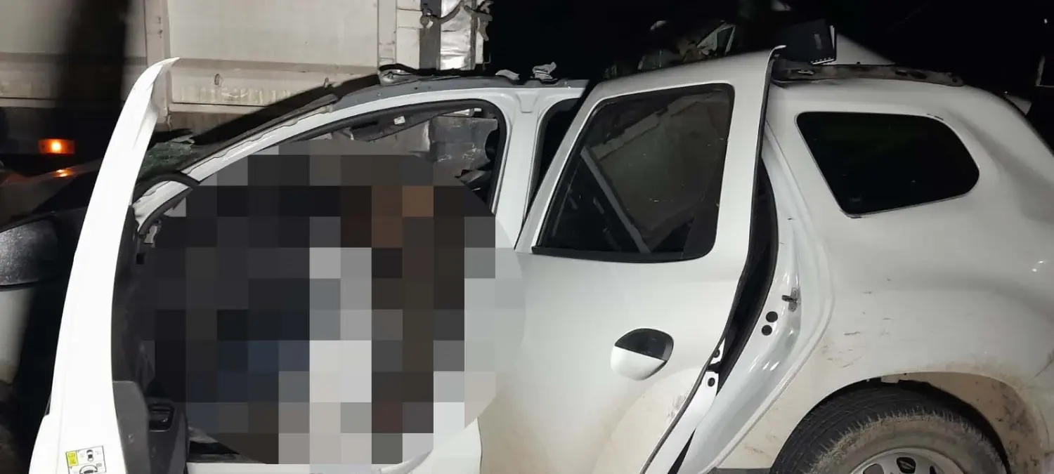 Konya'da TIR'a Çarpan Otomobilin Sürücüsü Hayatını Kaybetti