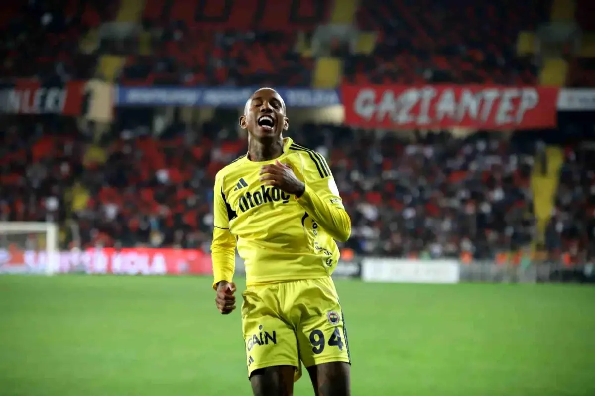 Talisca'nın Şovuyla Fenerbahçe 4-0 Kazandı