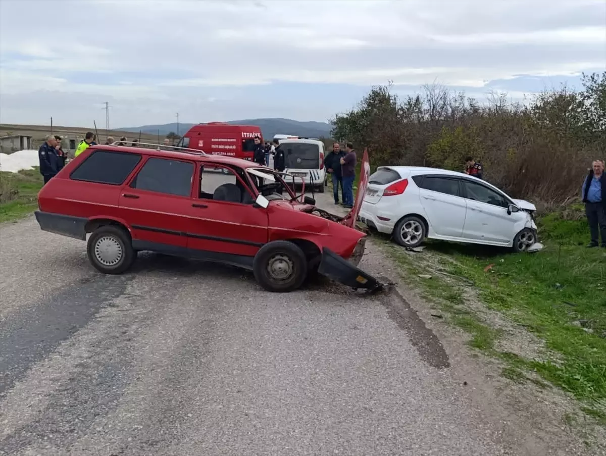 Manyas'ta Trafik Kazası: Bir Yaralı