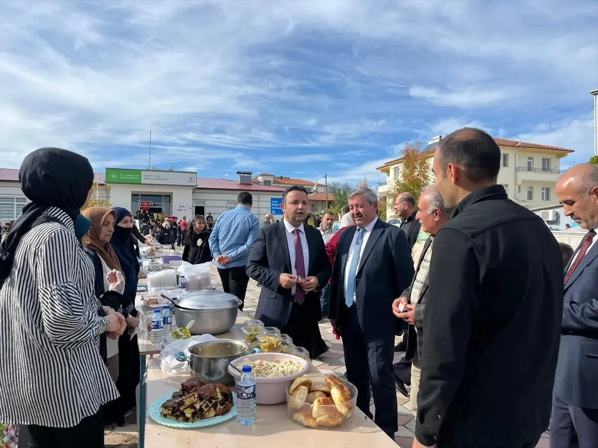 Laçin'de Filistin İçin Yardım Kermesi