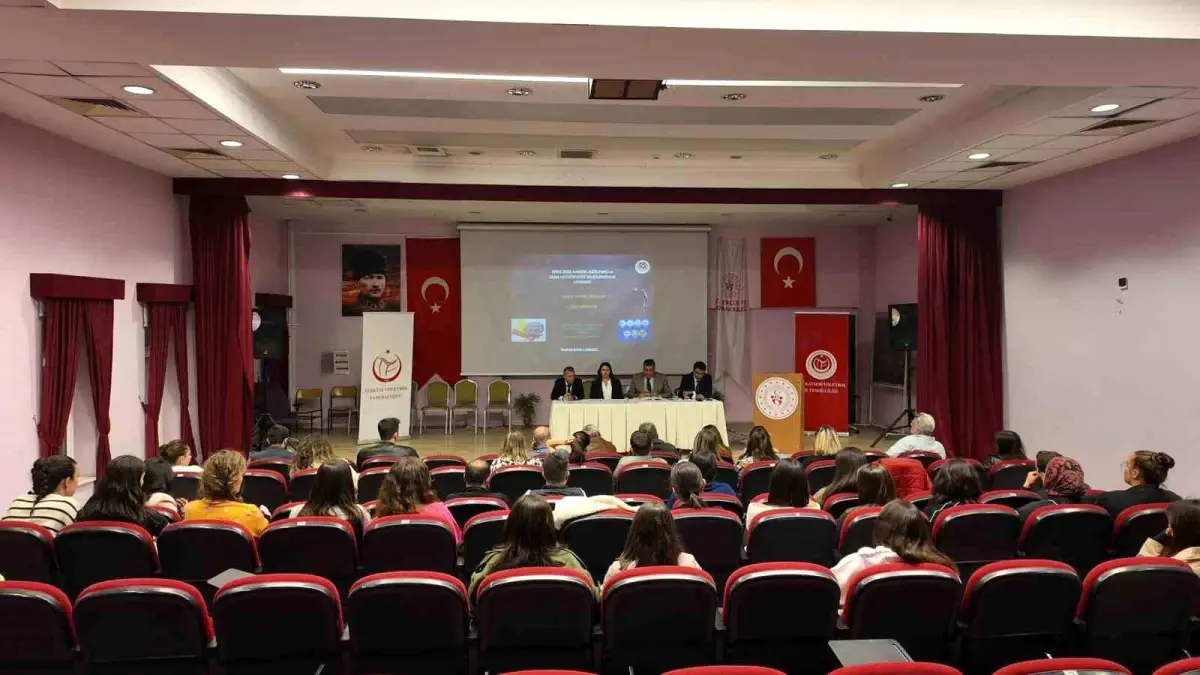 Kayseri'de Voleybol Hakemleri Semineri