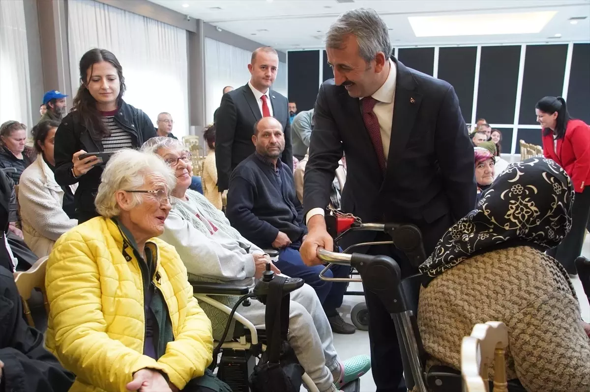 Edirne'de Engelli Vatandaşlara Akülü Sandalye Desteği