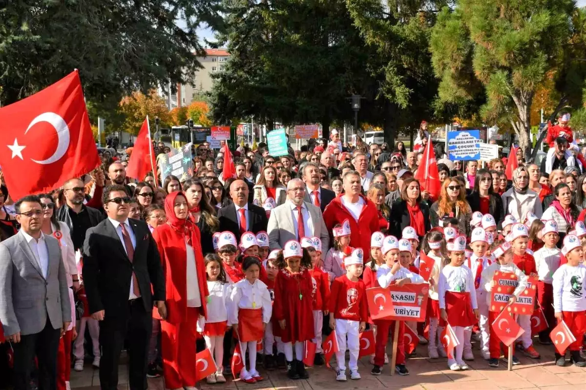 Çorum'da Anaokulu Öğrencilerinden Cumhuriyet Coşkusu