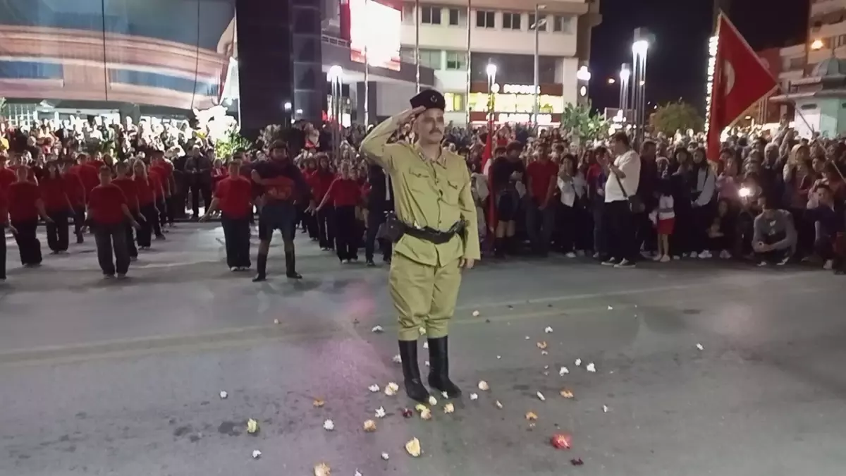 Nazilli'de Coşkulu Fener Alayı