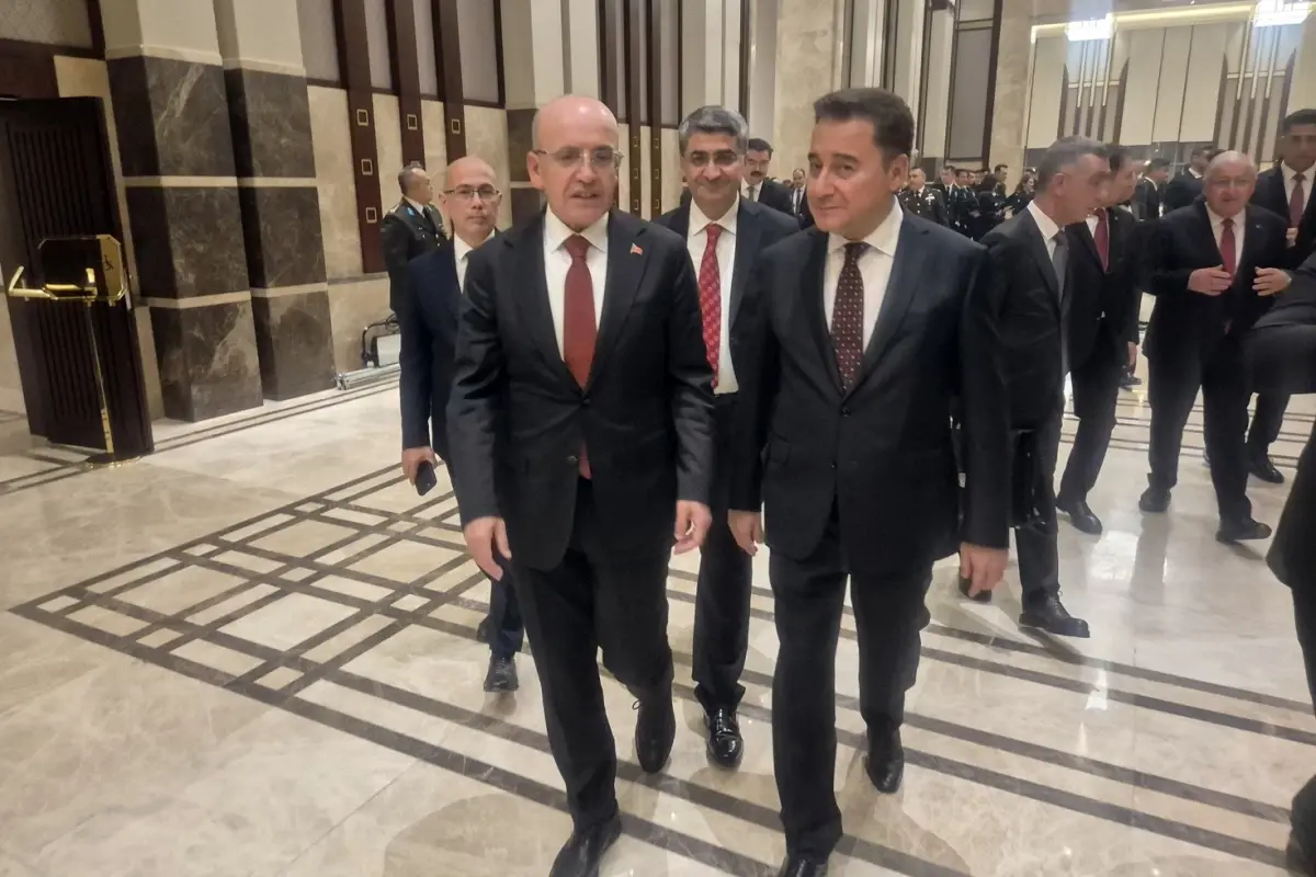 Ali Babacan ve Mehmet Şimşek, 29 Ekim resepsiyonunda yan yana