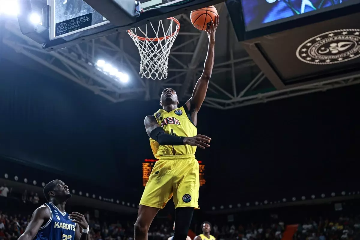 Mersin Spor, Karditsa Iaponiki'yi Yendi