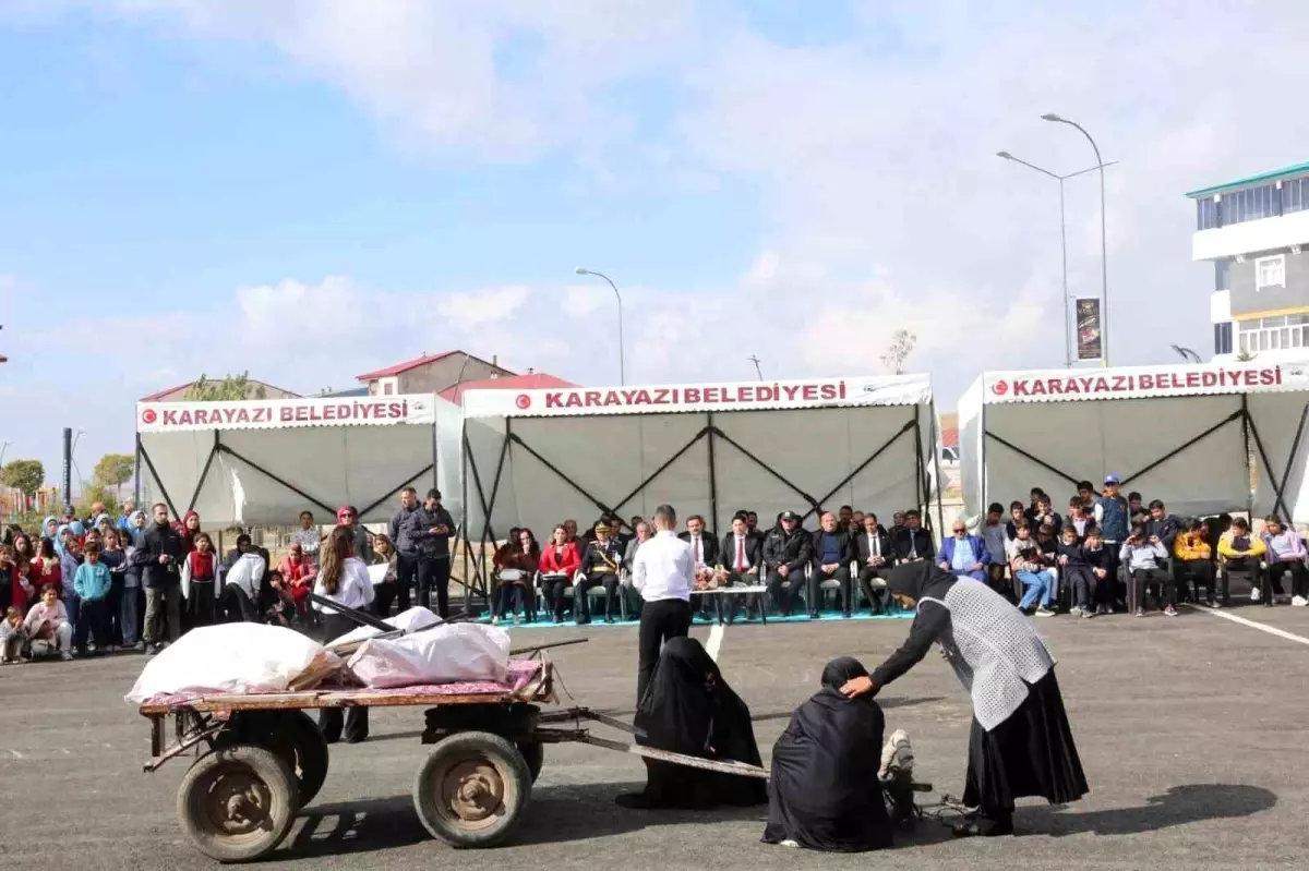 Cumhuriyet Coşkusu Karayazı'da