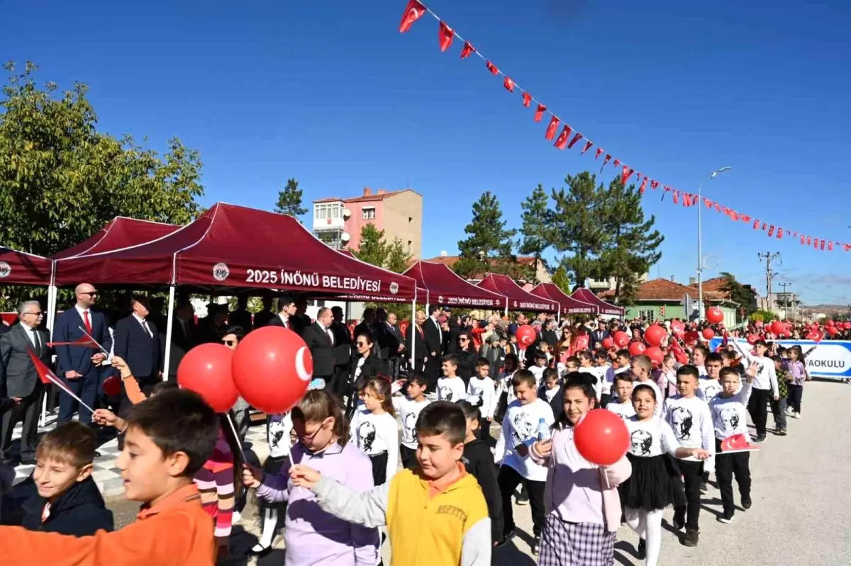 Eskişehir'in İnönü İlçesinde Cumhuriyet Bayramı Coşkuyla Kutlandı