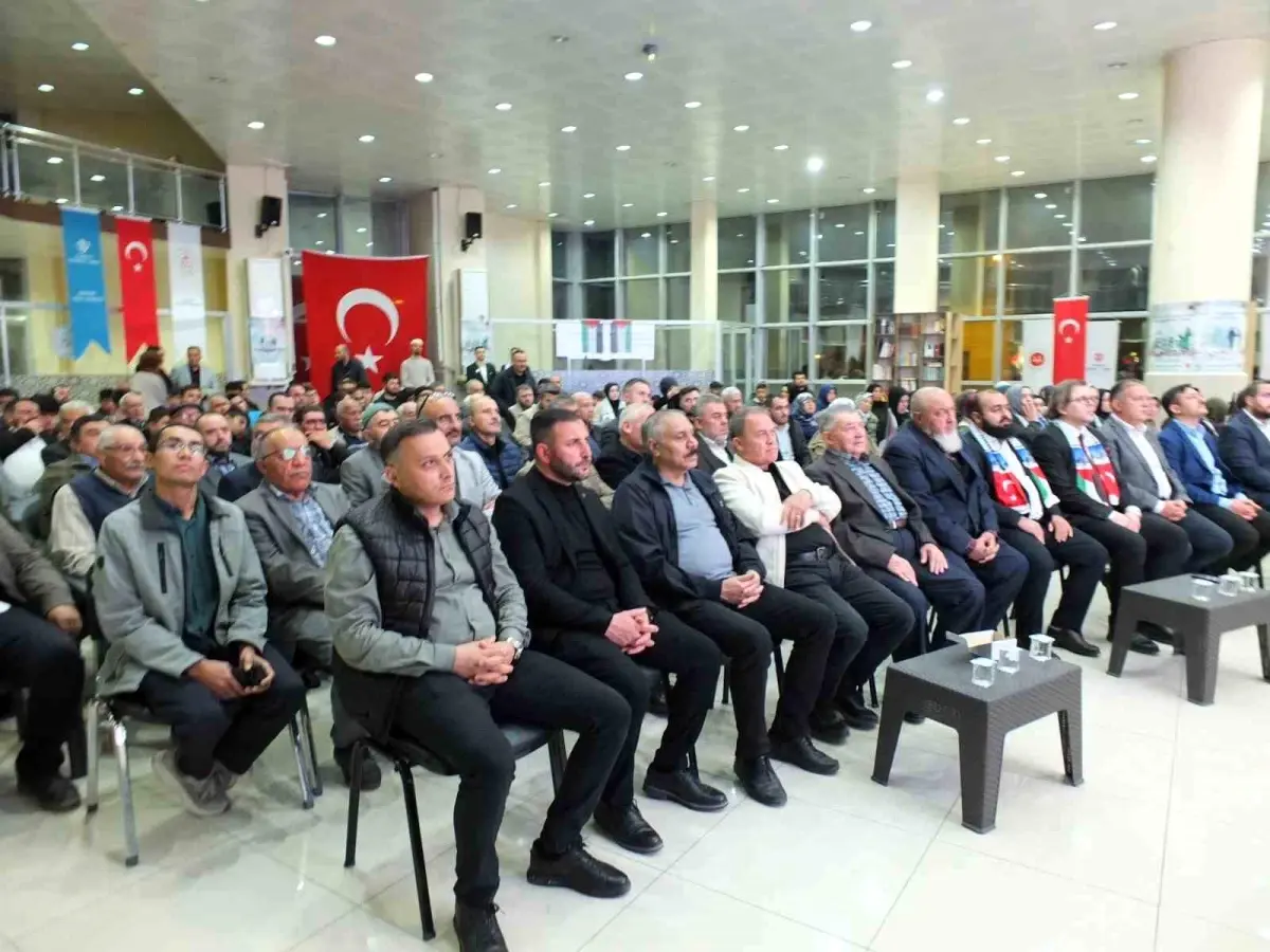 Dinar'da Mescid-i Aksa ve Filistin Davası Konferansı Düzenlendi