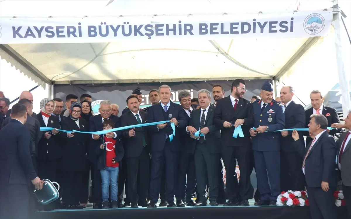 29 Ekim Katlı Kavşağı Açıldı