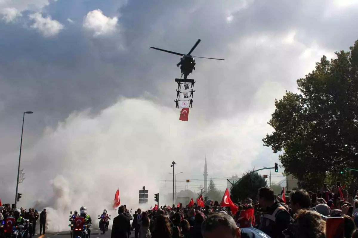 Kayseri'de 'çelik kanatlı' 29 Ekim coşkusu