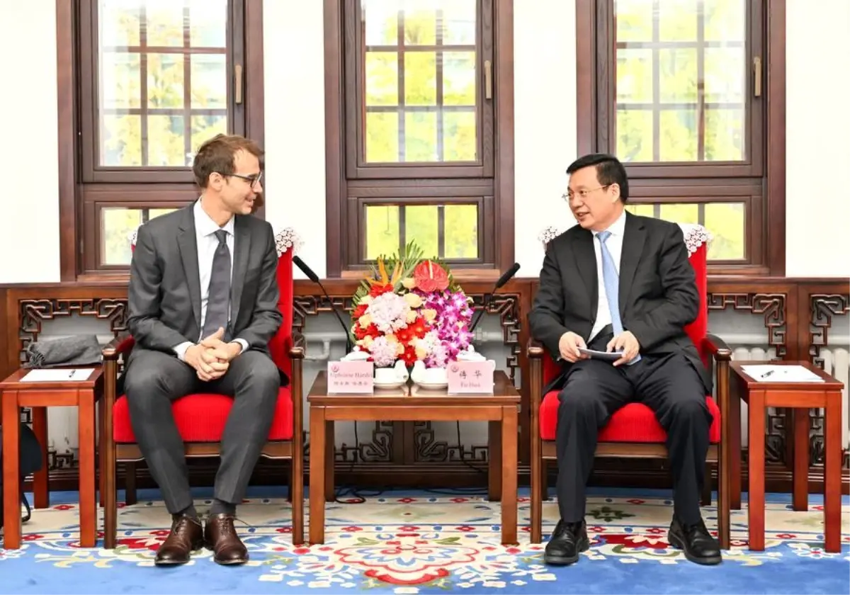 Xinhua ve Reuters İşbirliği Görüşmesi