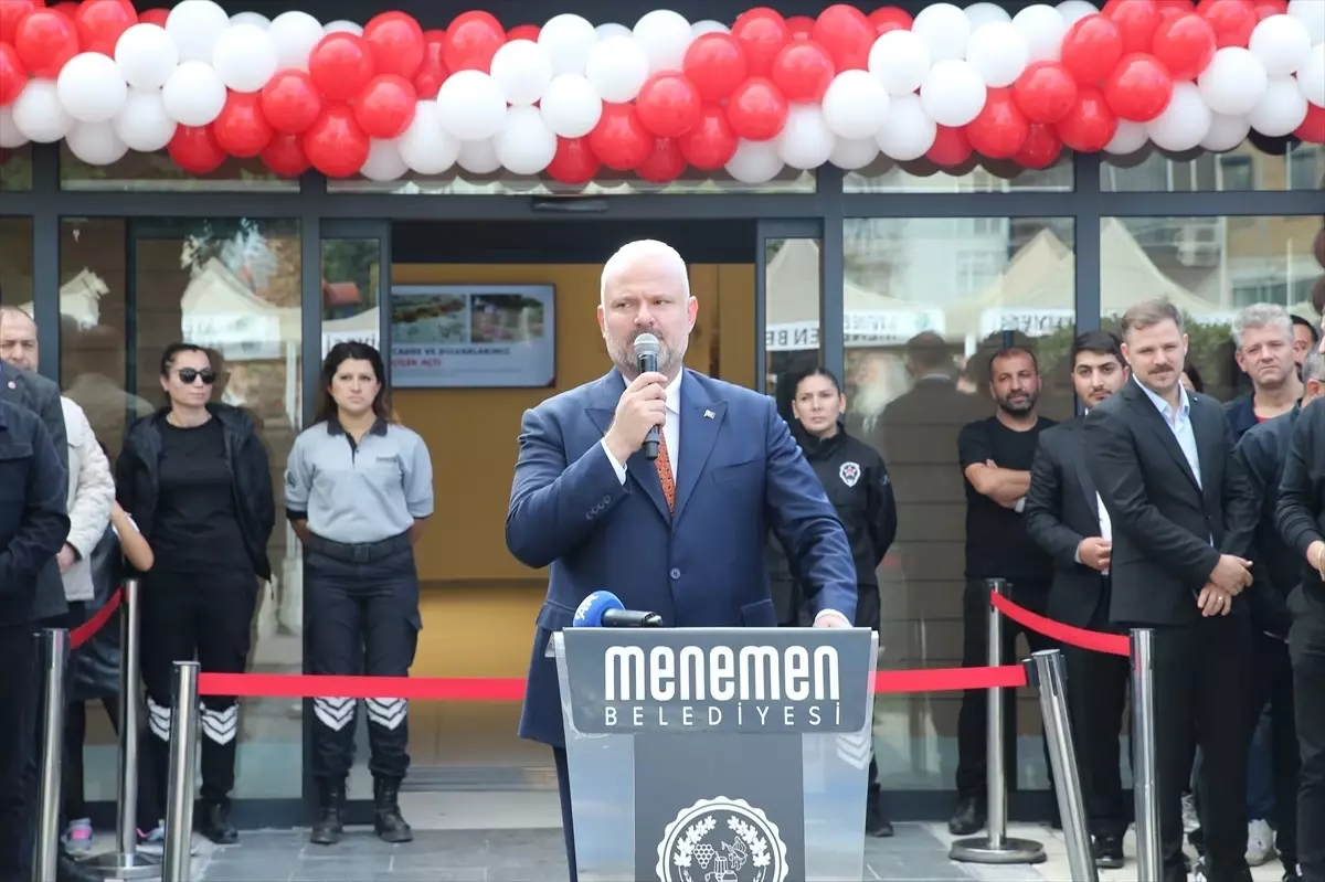 Menemen'de Dijital Deneyim Merkezi Açıldı