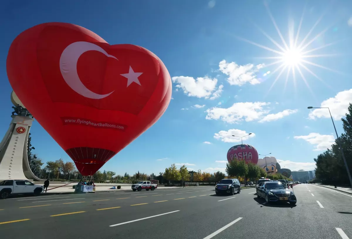 Cumhuriyet Bayramı'nda Sıcak Hava Balonları Gösterisi