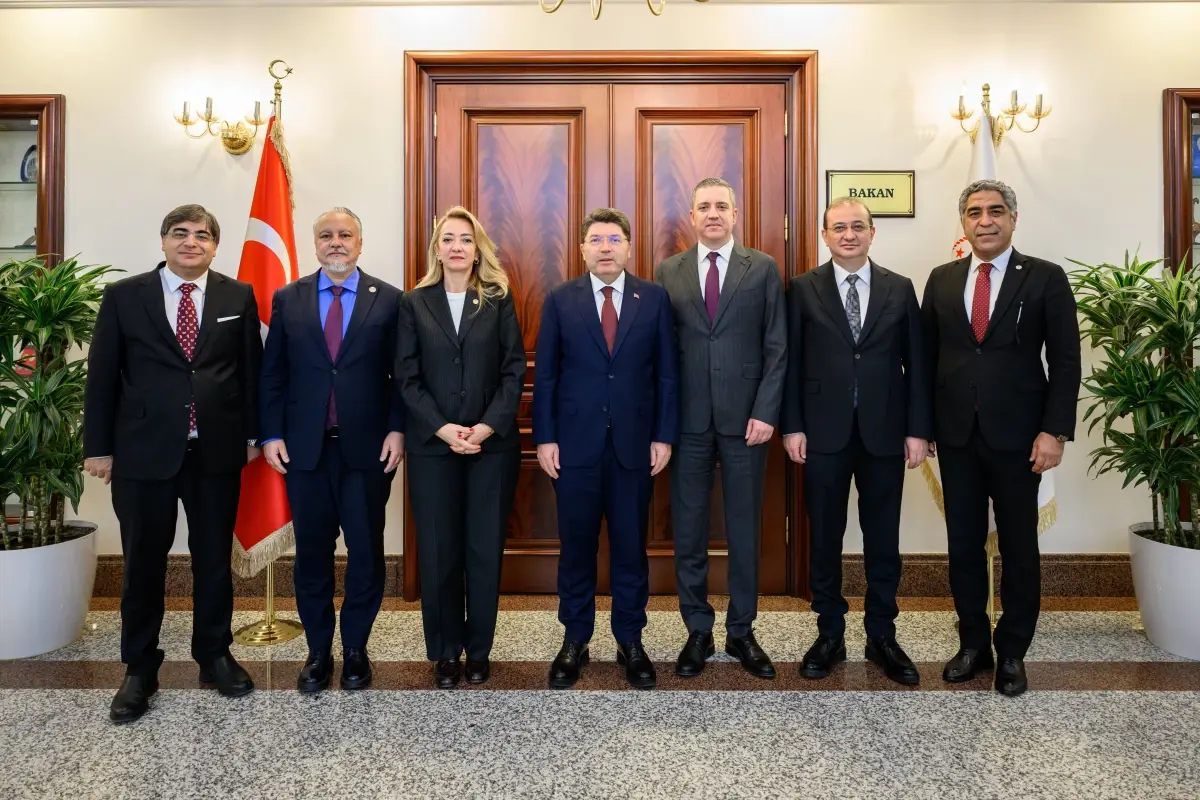 Adalet Bakanı, Barolar Birliği'ni kabul etti