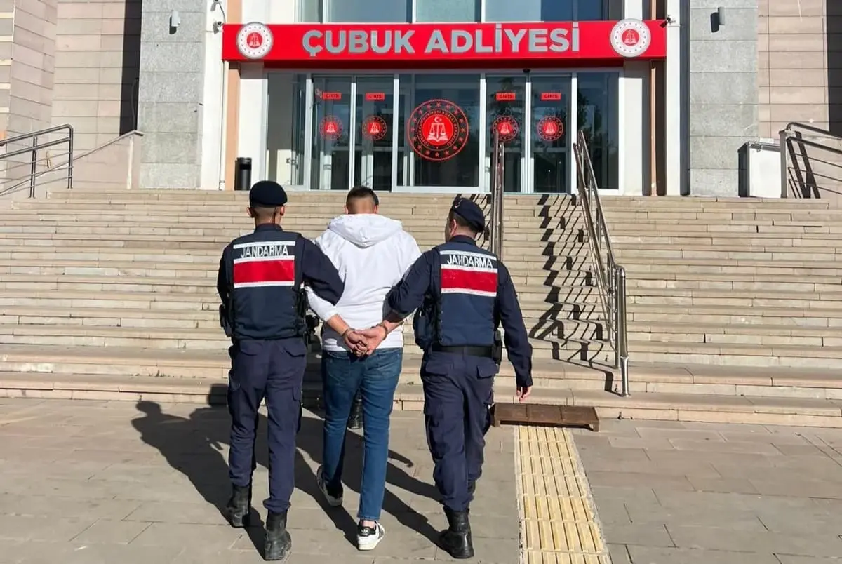 Çubuk'ta uyuşturucu operasyonu: 14 bin adet ele geçirildi
