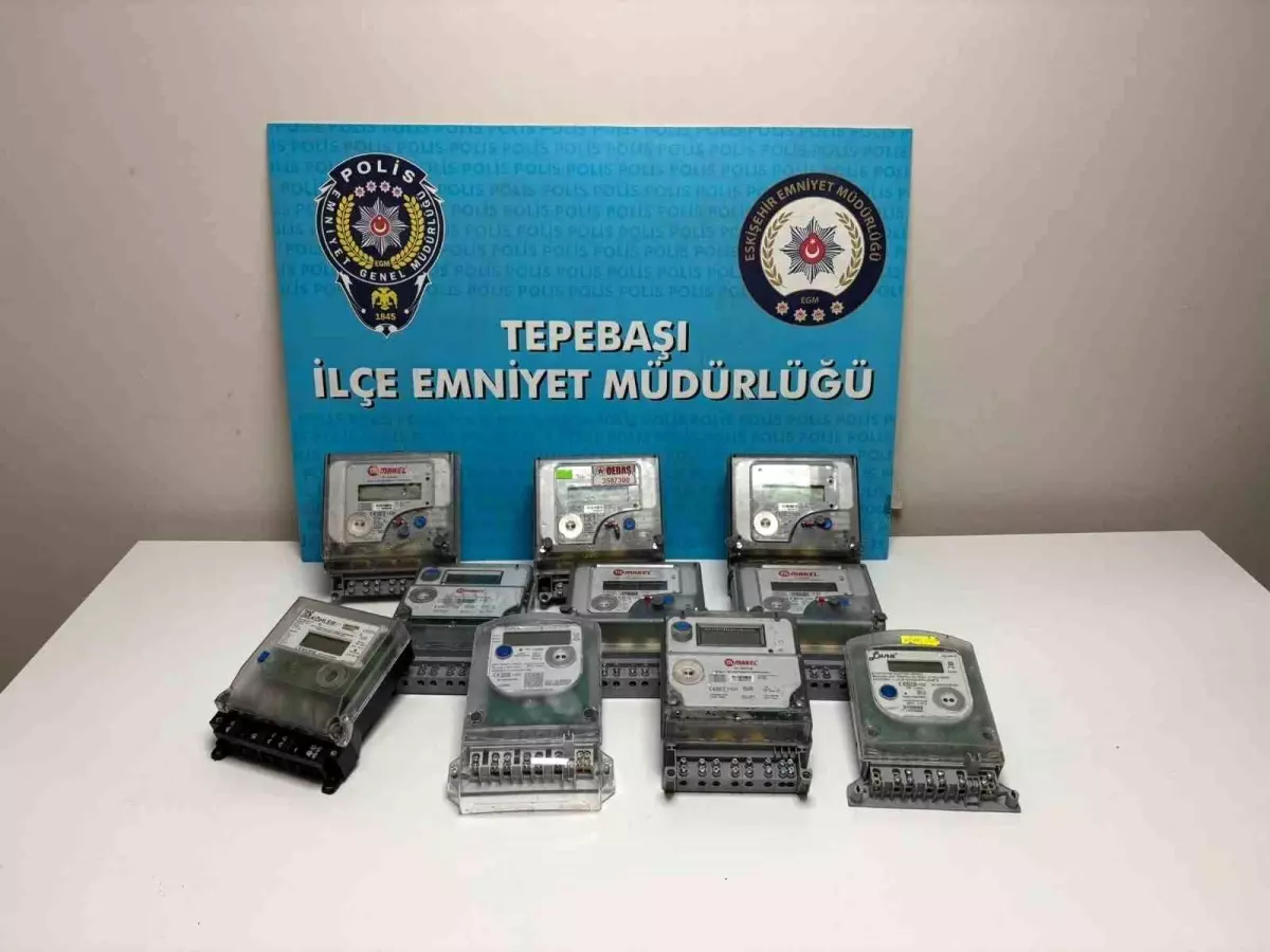 Eskişehir'de Çalıntı Elektrik Sayaçları Ele Geçirildi