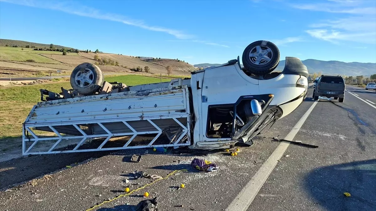 Kütahya'da Trafik Kazası: 4 Yaralı