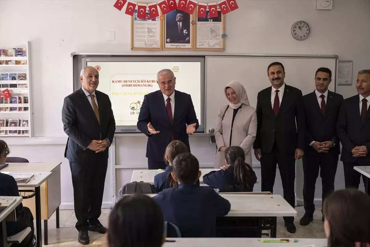 Kamu Başdenetçisi Akarca'dan Öğrencilere Hak Arama Eğitimi