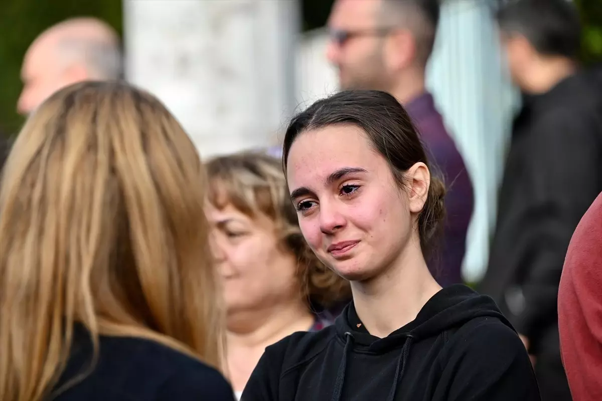 Bolu'da 32 şüpheliden 11'ine müebbet! Mahkeme önünde gözyaşlarına boğuldular