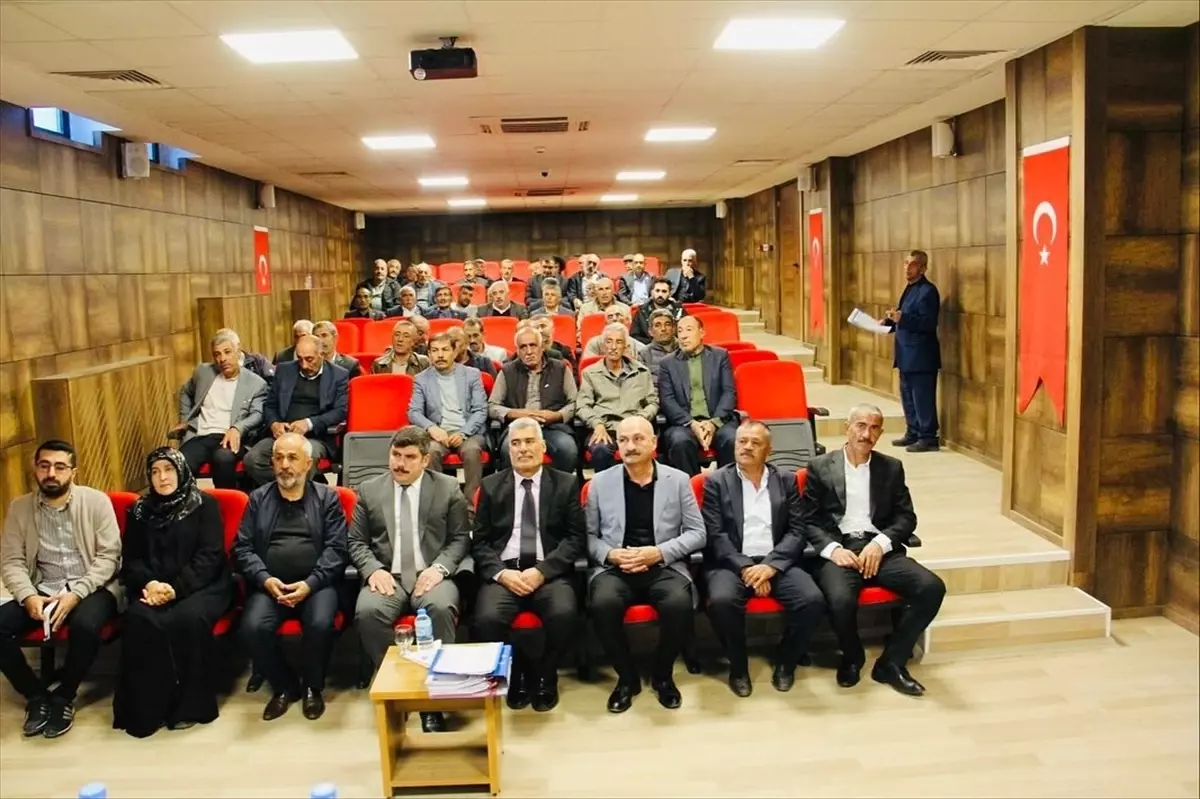 Baskil'de Hizmet Toplantısı Yapıldı