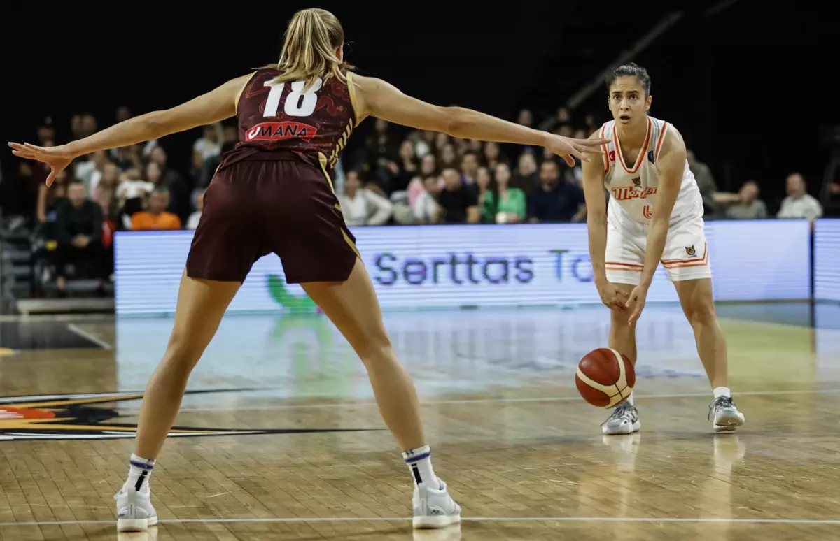 ÇBK Mersin, Venezia'yı Yendi