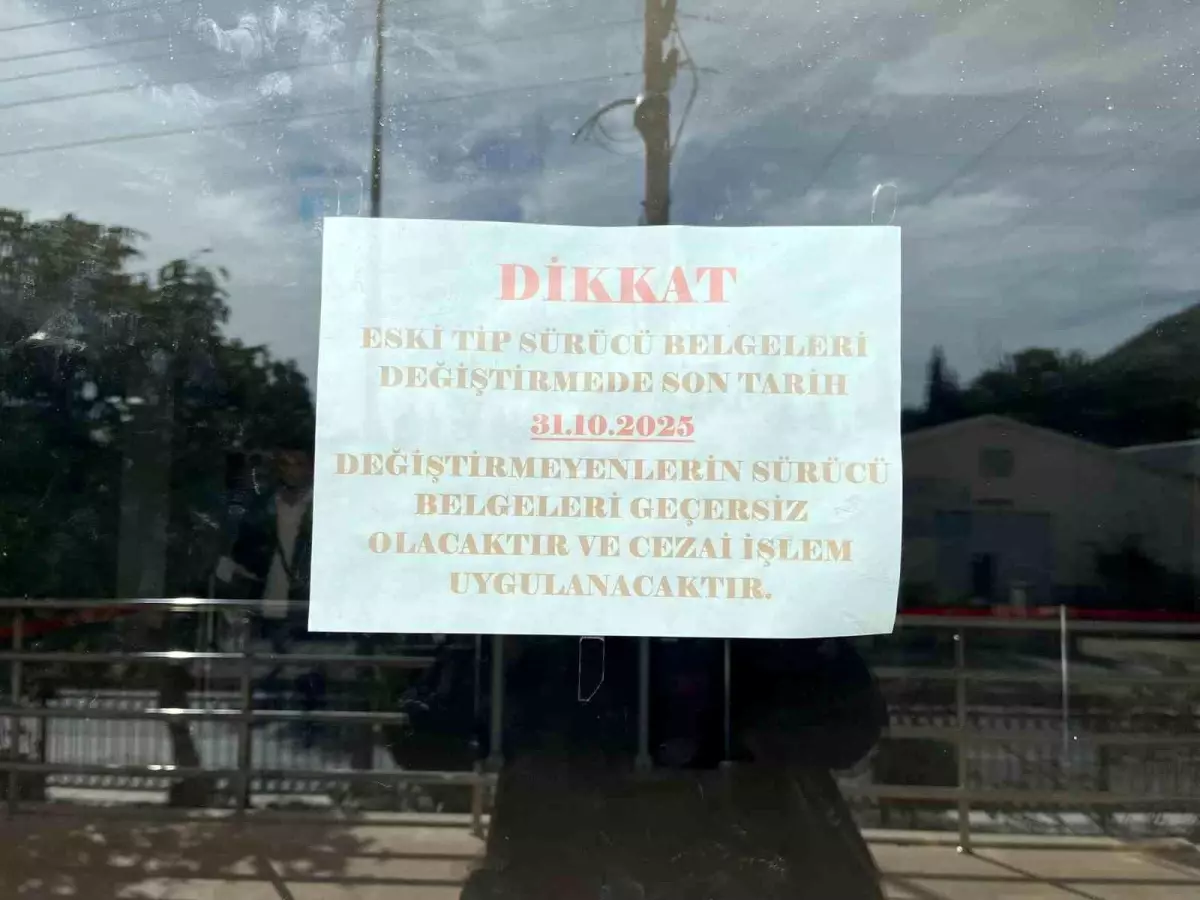 Menteşe'de Eski Ehliyet Yenileme Yoğunluğu Yok