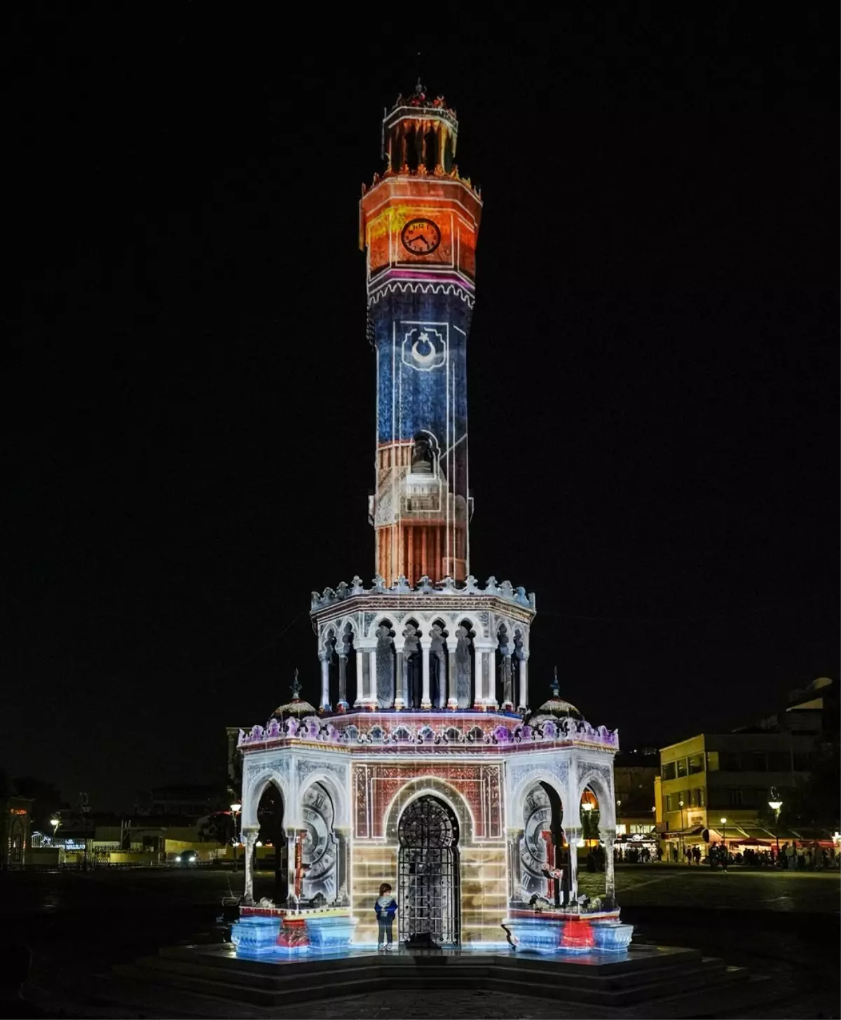 İzmir Saat Kulesi Digitale Hayat Buldu