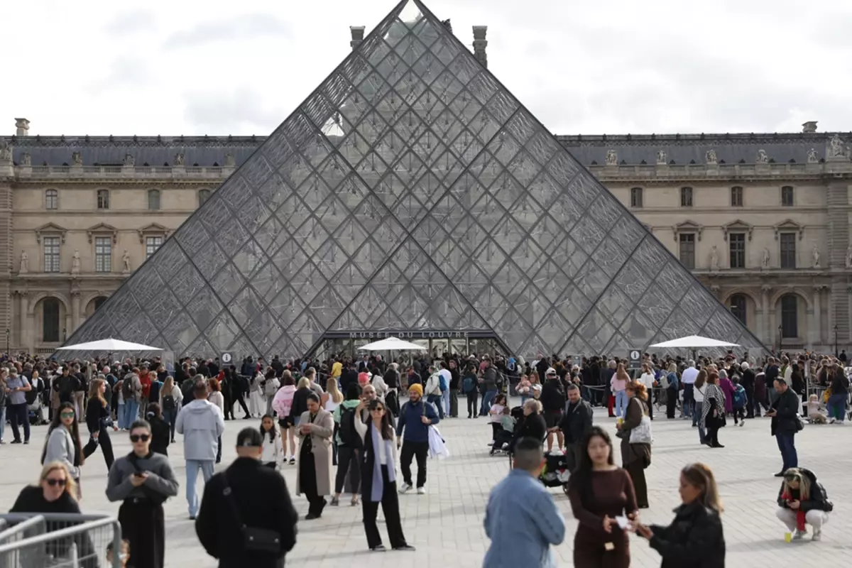 Louvre Soygununda 1 Kişi Daha Tutuklandı