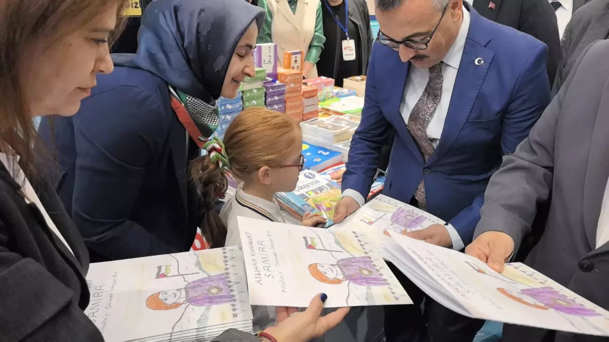 Aslıhan Karakurt'tan Filistin İçin Destek